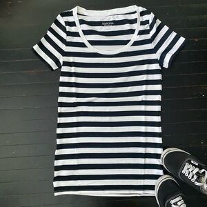 Merona Black & White Scoop Neck The Ultimate Tee